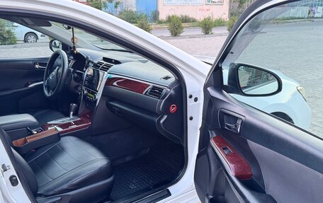 Toyota Camry, 2012 год, 1 680 000 рублей, 10 фотография
