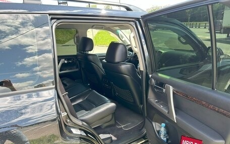 Toyota Land Cruiser 200, 2012 год, 3 650 000 рублей, 7 фотография