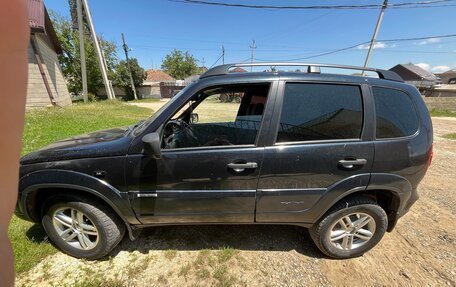 Chevrolet Niva I рестайлинг, 2012 год, 600 000 рублей, 2 фотография