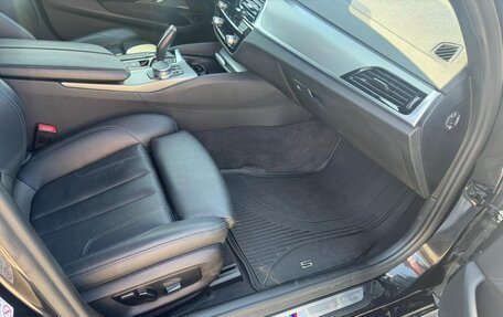 BMW 5 серия, 2019 год, 3 900 000 рублей, 6 фотография