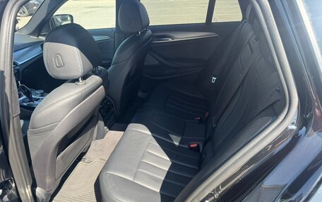 BMW 5 серия, 2019 год, 3 900 000 рублей, 19 фотография