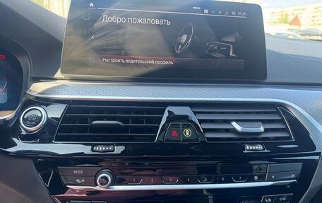 BMW 5 серия, 2019 год, 3 900 000 рублей, 21 фотография