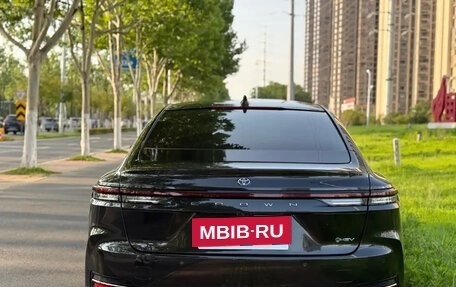 Toyota Crown, 2024 год, 5 600 333 рублей, 4 фотография