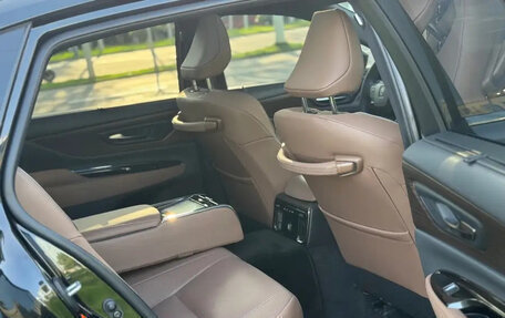 Toyota Crown, 2024 год, 5 600 333 рублей, 10 фотография