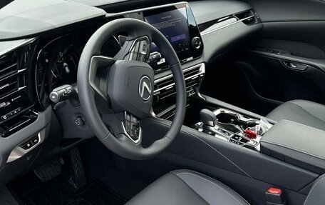 Lexus RX IV рестайлинг, 2025 год, 7 800 000 рублей, 6 фотография