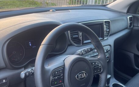 KIA Sportage IV рестайлинг, 2017 год, 1 600 000 рублей, 9 фотография