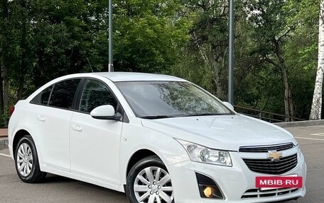 Chevrolet Cruze II, 2013 год, 725 000 рублей, 2 фотография