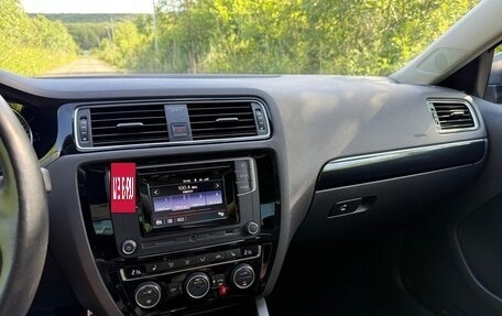 Volkswagen Jetta VI, 2016 год, 1 680 000 рублей, 13 фотография