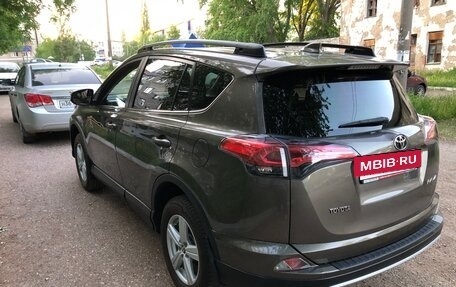 Toyota RAV4, 2017 год, 2 360 000 рублей, 6 фотография