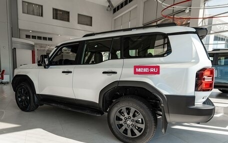 Toyota Land Cruiser Prado, 2024 год, 11 090 000 рублей, 6 фотография