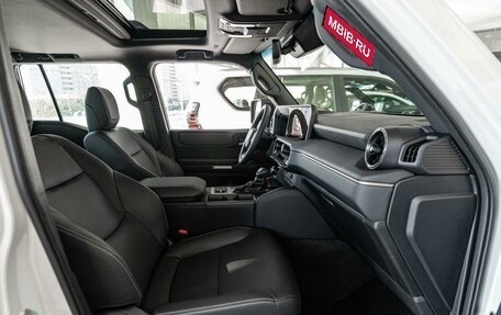 Toyota Land Cruiser Prado, 2024 год, 11 090 000 рублей, 17 фотография