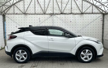 Toyota C-HR I рестайлинг, 2019 год, 2 200 000 рублей, 9 фотография