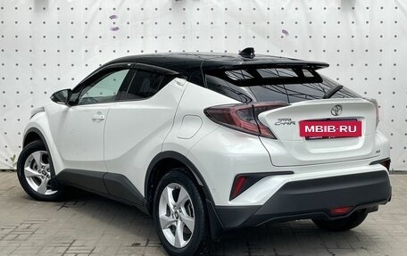 Toyota C-HR I рестайлинг, 2019 год, 2 200 000 рублей, 5 фотография