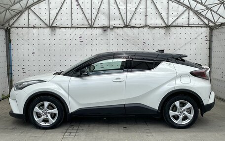 Toyota C-HR I рестайлинг, 2019 год, 2 200 000 рублей, 10 фотография