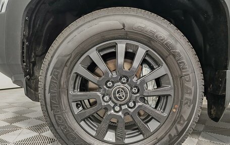 Toyota Land Cruiser Prado, 2024 год, 10 490 000 рублей, 18 фотография