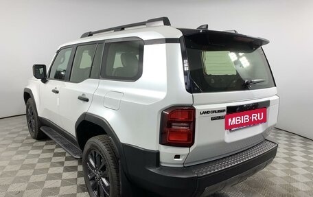 Toyota Land Cruiser Prado, 2024 год, 10 490 000 рублей, 7 фотография