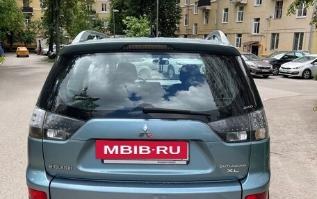 Mitsubishi Outlander III рестайлинг 3, 2007 год, 950 000 рублей, 4 фотография