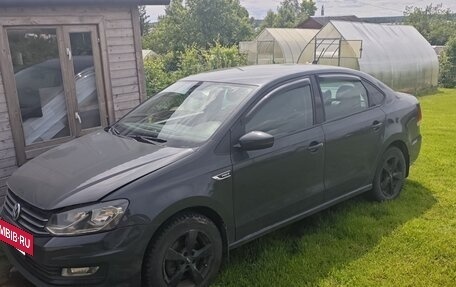 Volkswagen Polo VI (EU Market), 2018 год, 750 000 рублей, 2 фотография