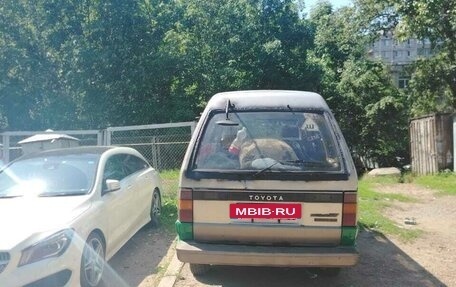 Toyota Lite Ace III, 1986 год, 240 000 рублей, 3 фотография