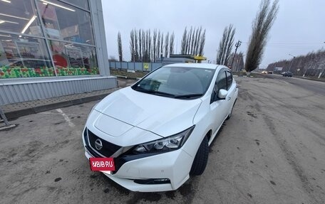 Nissan Leaf II, 2018 год, 1 500 000 рублей, 4 фотография