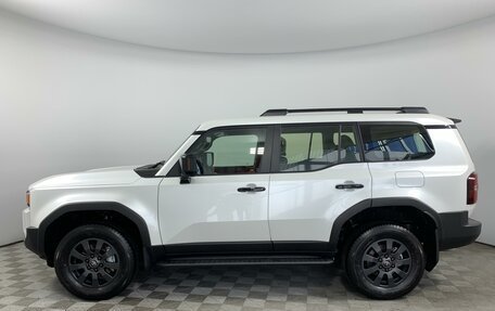 Toyota Land Cruiser Prado, 2024 год, 11 090 000 рублей, 8 фотография