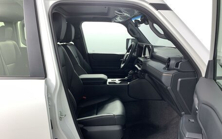 Toyota Land Cruiser Prado, 2024 год, 11 090 000 рублей, 17 фотография