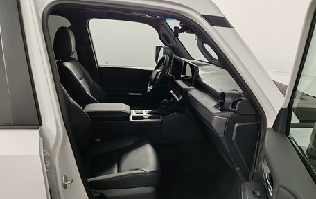 Toyota Land Cruiser Prado, 2024 год, 12 290 000 рублей, 19 фотография