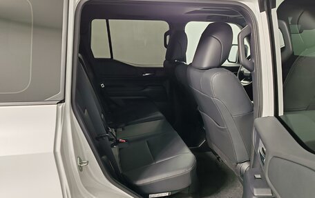 Toyota Land Cruiser Prado, 2024 год, 12 290 000 рублей, 18 фотография