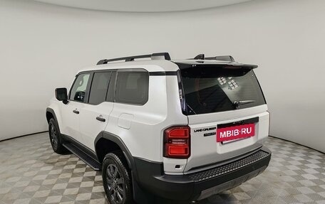 Toyota Land Cruiser Prado, 2024 год, 12 290 000 рублей, 7 фотография