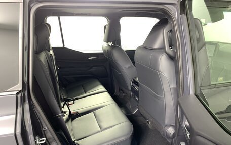 Toyota Land Cruiser Prado, 2024 год, 11 090 000 рублей, 21 фотография