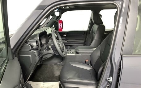 Toyota Land Cruiser Prado, 2024 год, 11 090 000 рублей, 16 фотография