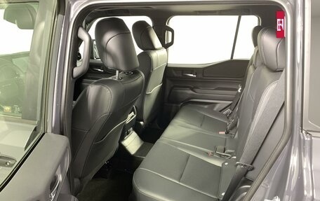 Toyota Land Cruiser Prado, 2024 год, 11 090 000 рублей, 12 фотография
