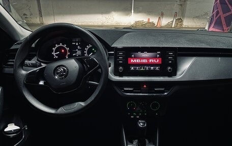 Skoda Rapid II, 2021 год, 1 350 000 рублей, 4 фотография