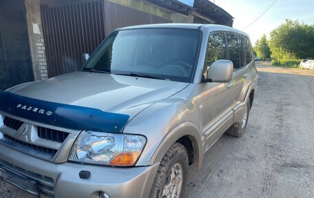 Mitsubishi Pajero III рестайлинг, 2002 год, 770 000 рублей, 1 фотография