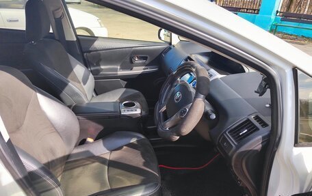 Toyota Prius Alpha I (ZVW40/41), 2014 год, 1 500 000 рублей, 5 фотография