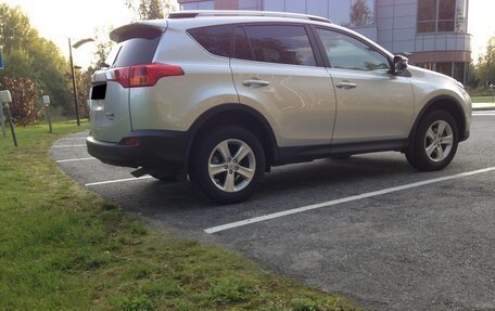 Toyota RAV4, 2013 год, 2 500 000 рублей, 5 фотография