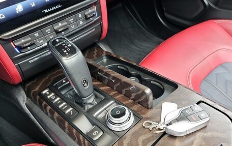 Maserati Quattroporte VI, 2021 год, 5 780 000 рублей, 9 фотография