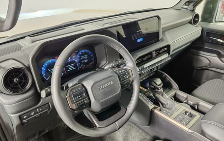 Toyota Land Cruiser Prado, 2024 год, 11 490 000 рублей, 21 фотография