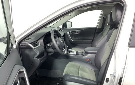 Toyota RAV4, 2024 год, 4 650 000 рублей, 16 фотография