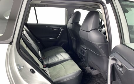 Toyota RAV4, 2024 год, 4 650 000 рублей, 19 фотография