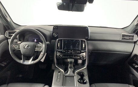 Lexus LX, 2024 год, 25 490 000 рублей, 13 фотография