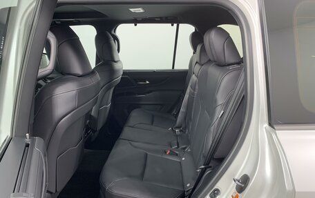 Lexus LX, 2024 год, 25 490 000 рублей, 11 фотография