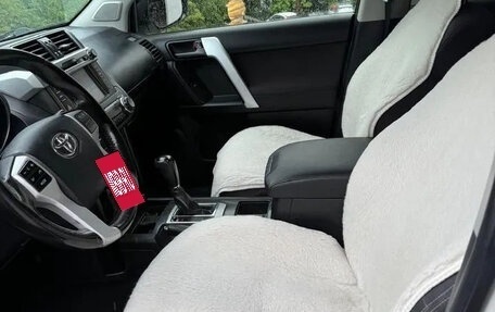 Toyota Land Cruiser Prado 150 рестайлинг 2, 2016 год, 3 395 000 рублей, 5 фотография