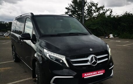 Mercedes-Benz V-Класс, 2019 год, 5 300 000 рублей, 10 фотография