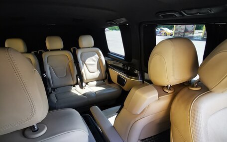 Mercedes-Benz V-Класс, 2019 год, 5 300 000 рублей, 16 фотография