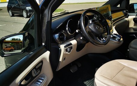 Mercedes-Benz V-Класс, 2019 год, 5 300 000 рублей, 14 фотография