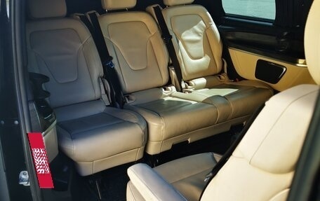 Mercedes-Benz V-Класс, 2019 год, 5 300 000 рублей, 21 фотография
