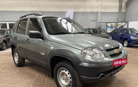 Chevrolet Niva I рестайлинг, 2014 год, 605 000 рублей, 3 фотография