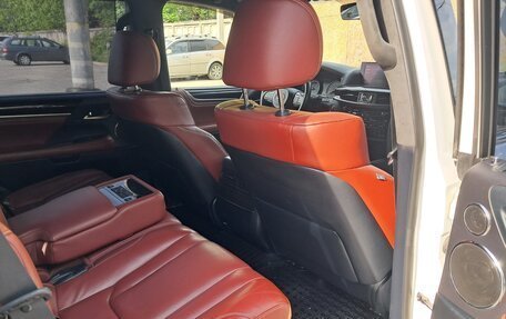 Lexus LX III, 2016 год, 5 800 000 рублей, 10 фотография