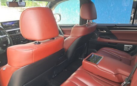 Lexus LX III, 2016 год, 5 800 000 рублей, 7 фотография